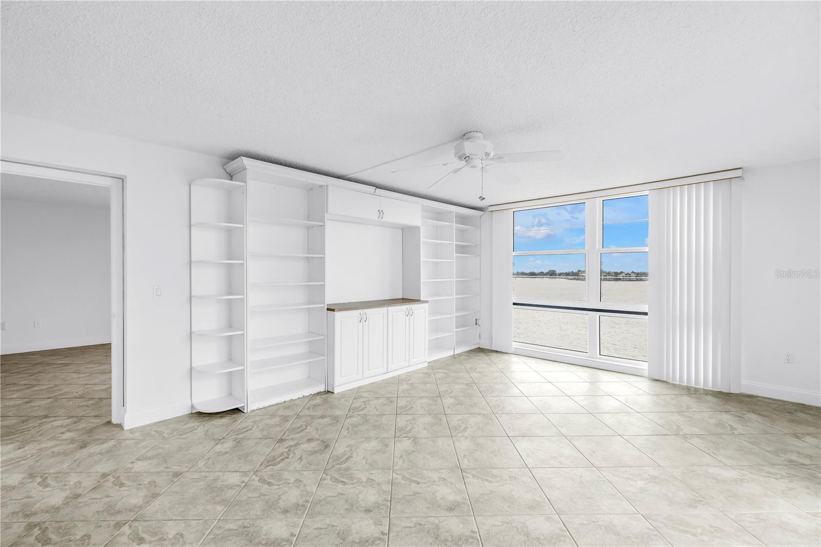 Image 15 of 44 For 7700 Sun Island Drive S 401