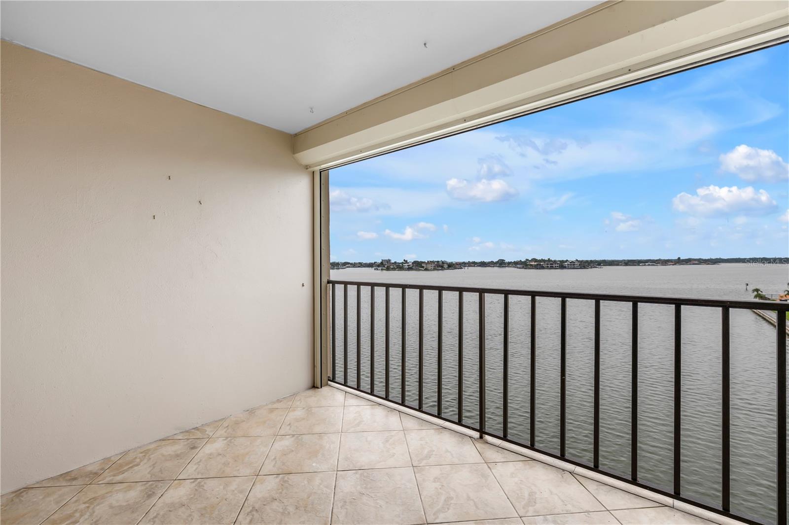 Image 26 of 44 For 7700 Sun Island Drive S 401