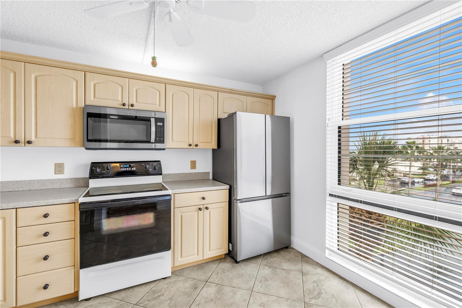 Image 3 of 44 For 7700 Sun Island Drive S 401