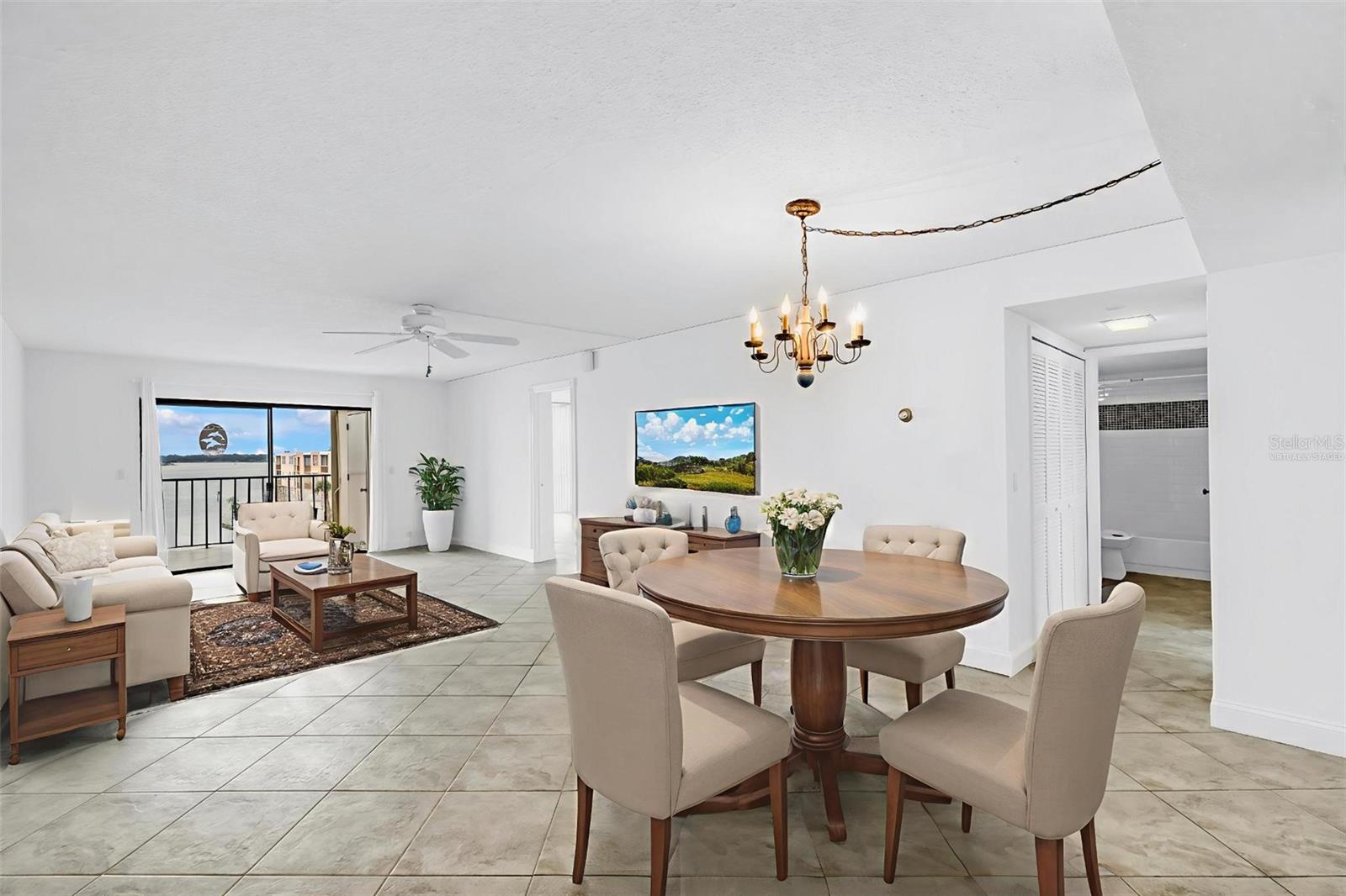 Image 6 of 44 For 7700 Sun Island Drive S 401