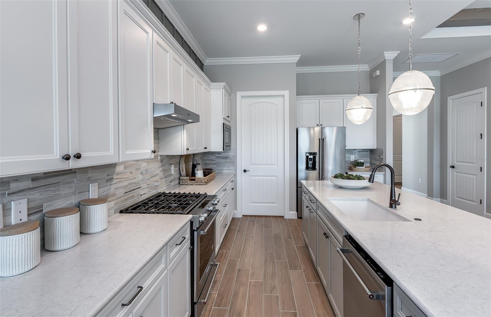 Image 10 of 47 For 10259 Beach Dune Drive