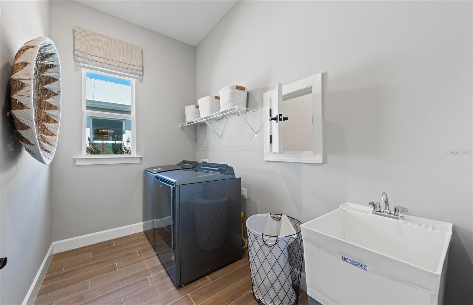 Image 36 of 47 For 10259 Beach Dune Drive