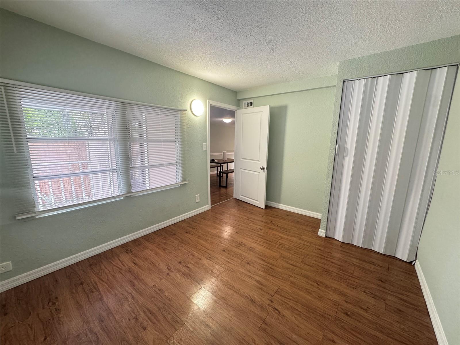Image 11 of 23 For 14915 Old Dixie Highway