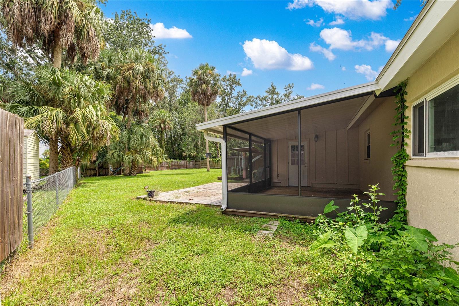 Listing photo id 29 for 2021 13th Avenue