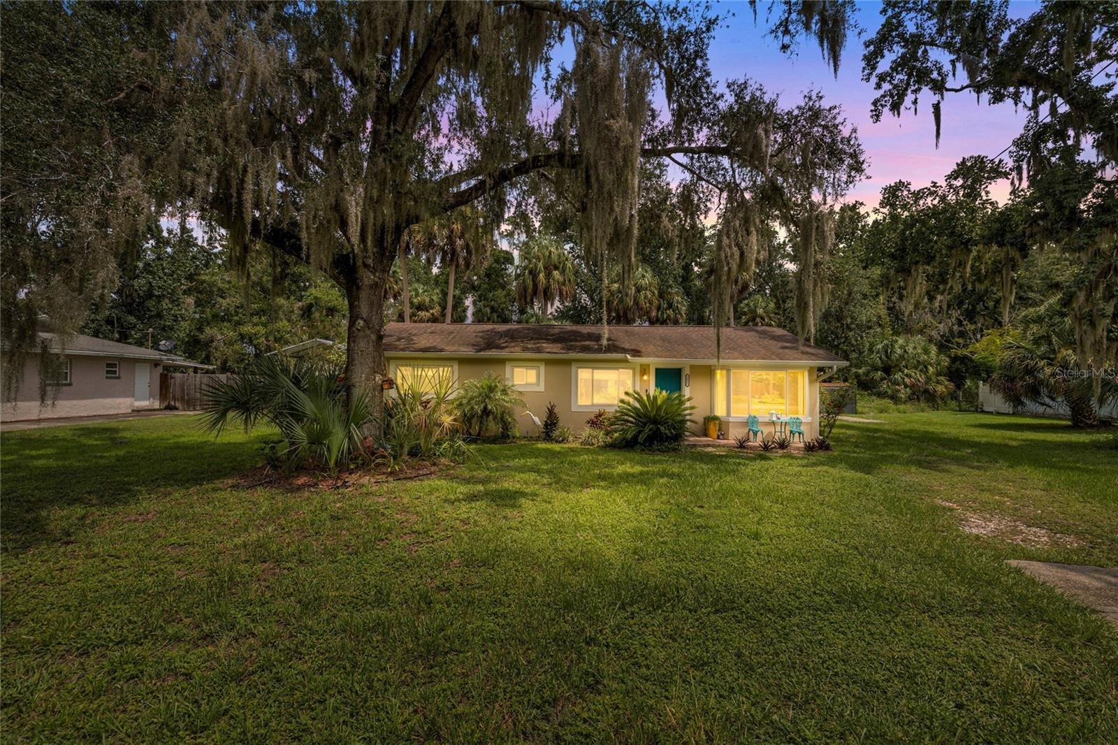 Listing photo id 33 for 2021 13th Avenue