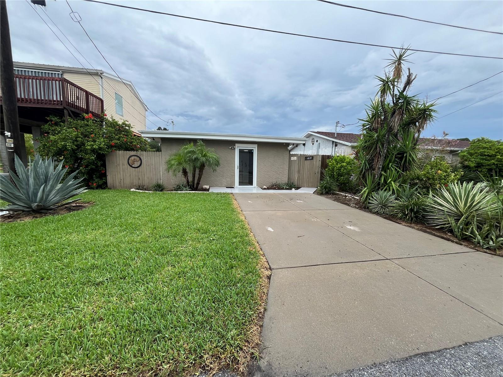 Details for 14982 Edgewater Circle, HUDSON, FL 34667