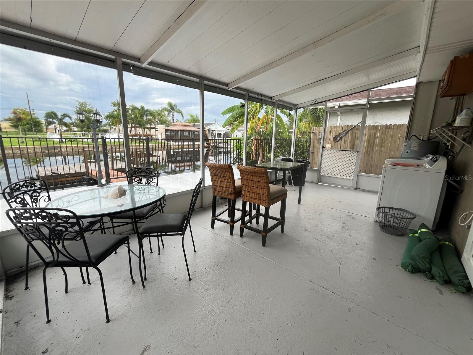 Image 17 of 23 For 14982 Edgewater Circle