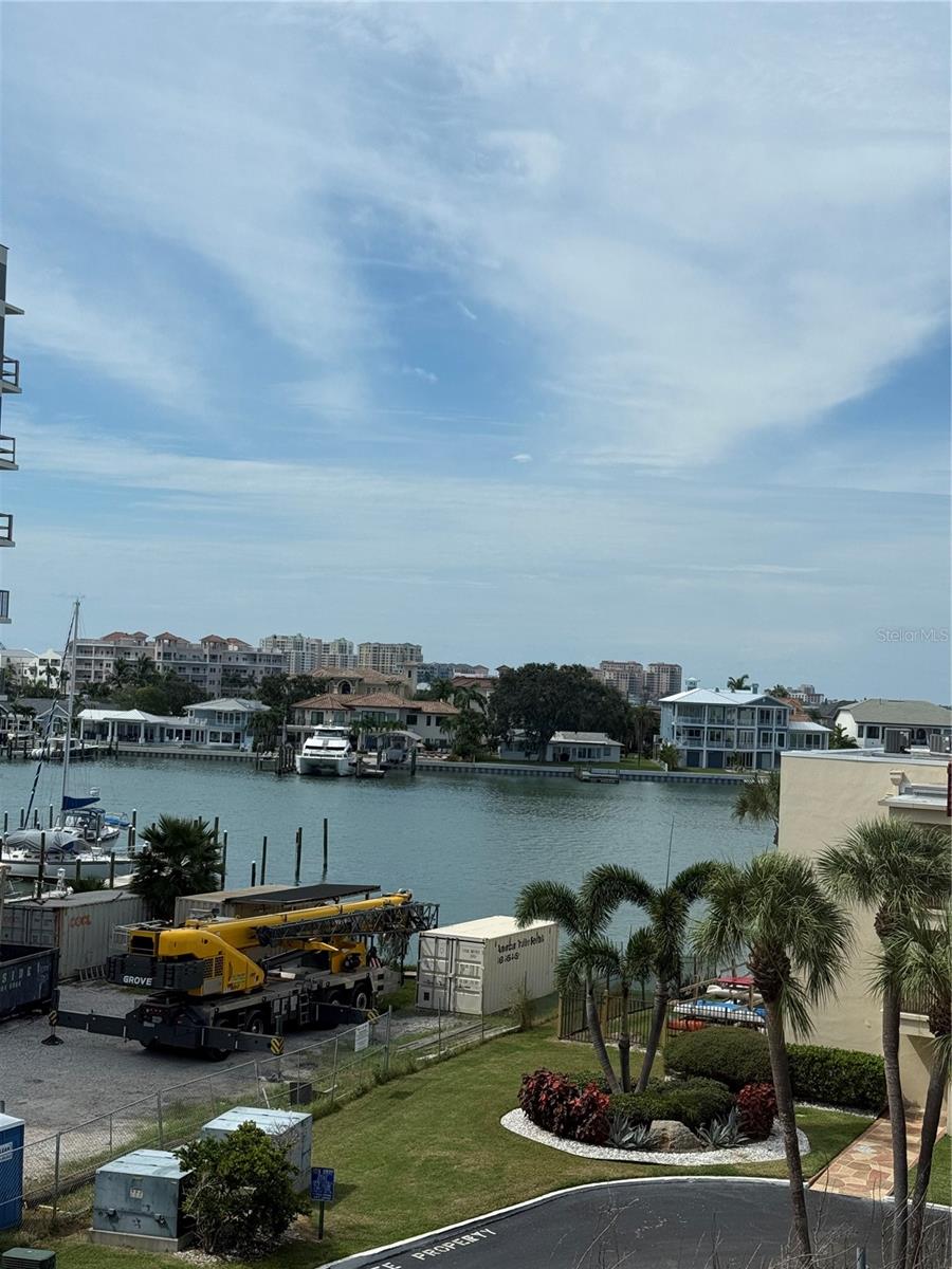 Image 11 of 34 For 855 Bayway Boulevard 404