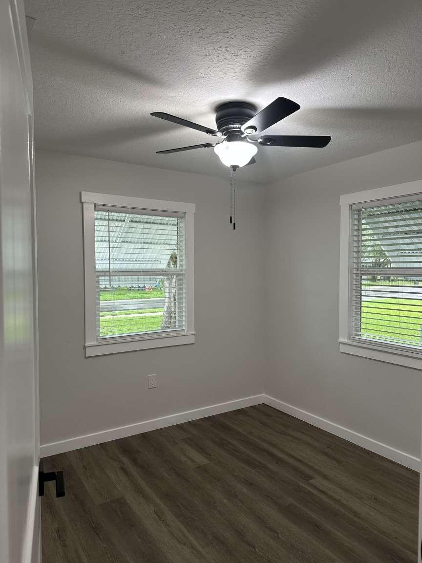 Image 14 of 23 For 4110 42nd Avenue N