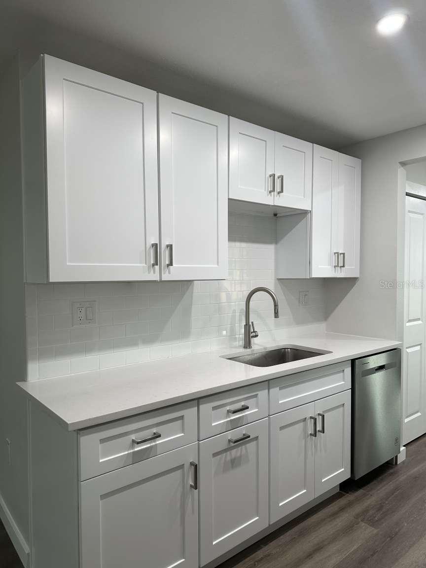 Image 5 of 23 For 4110 42nd Avenue N