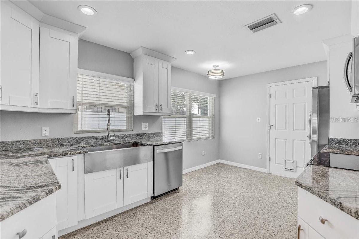 Image 3 of 16 For 508 Sterling Avenue