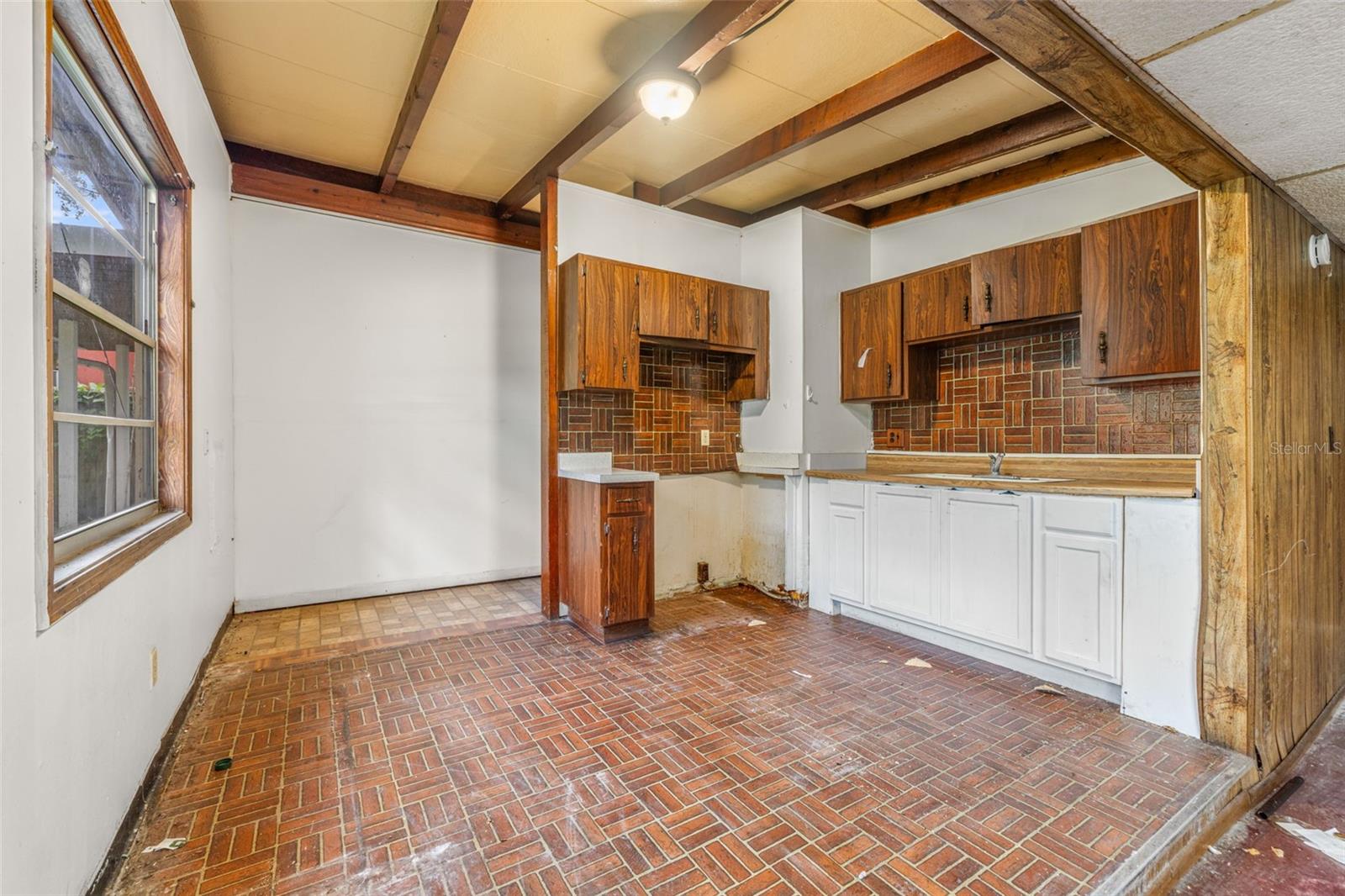 Image 11 of 30 For 8307 Ogontz Avenue