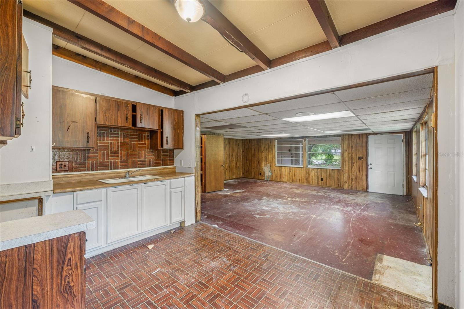 Image 13 of 30 For 8307 Ogontz Avenue