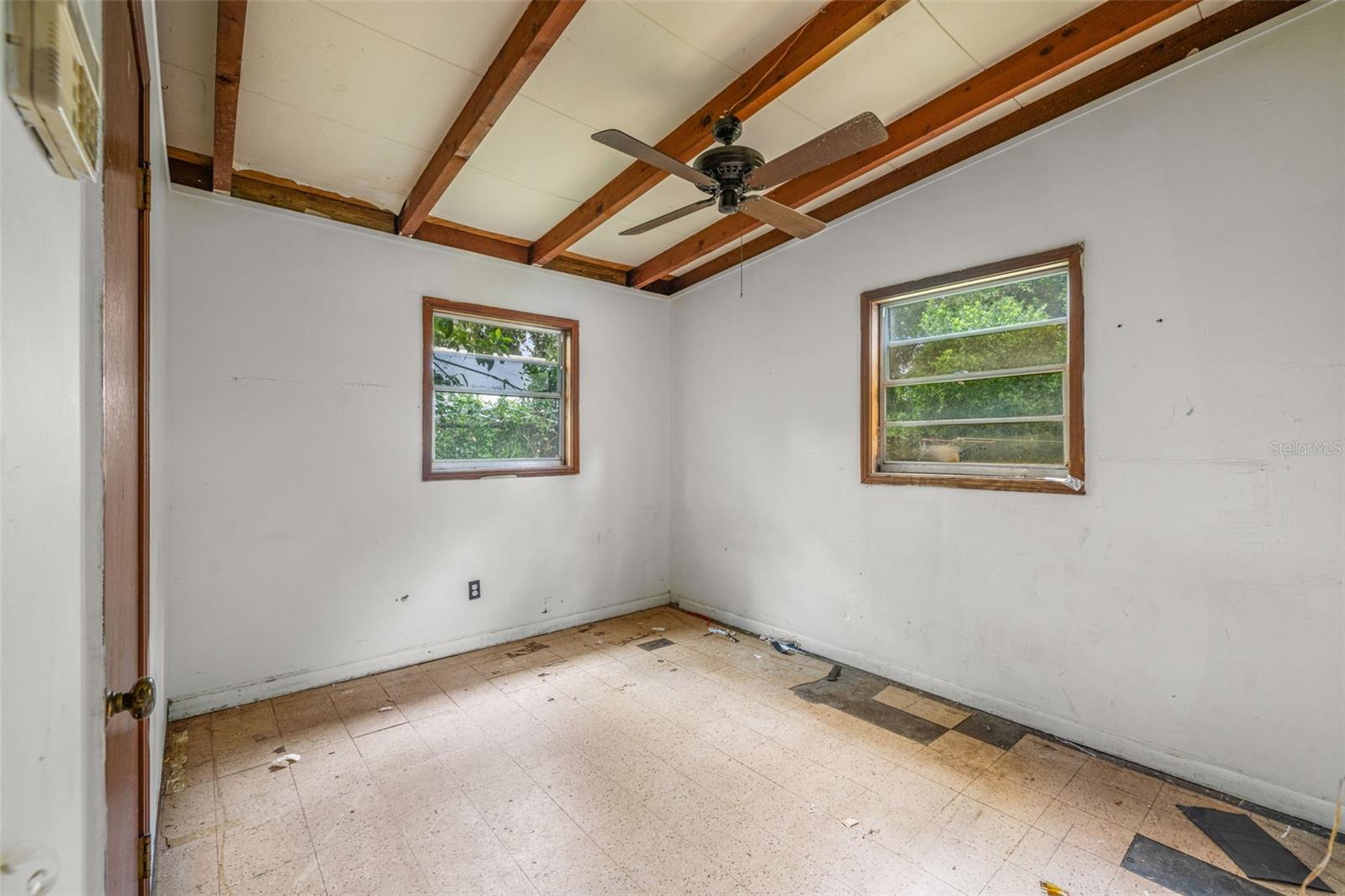 Image 20 of 30 For 8307 Ogontz Avenue