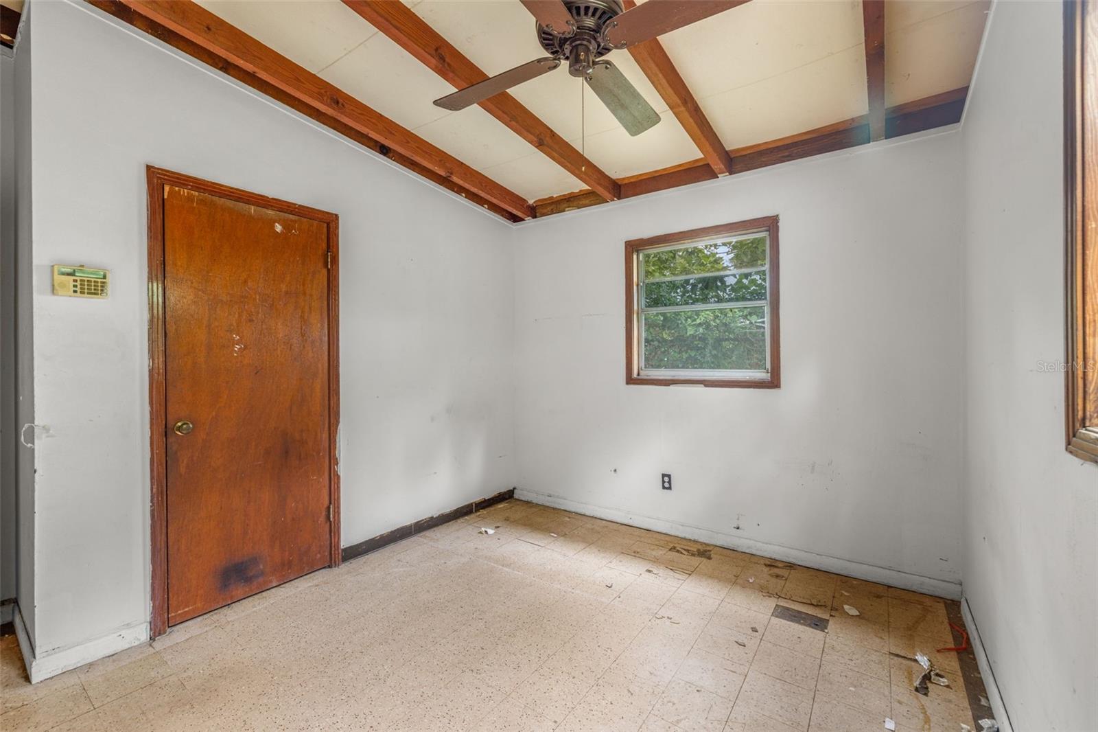 Image 21 of 30 For 8307 Ogontz Avenue