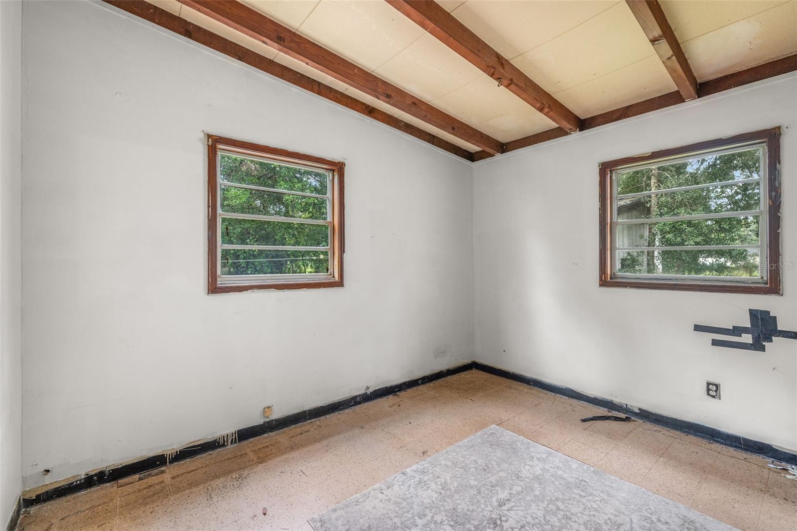 Image 22 of 30 For 8307 Ogontz Avenue