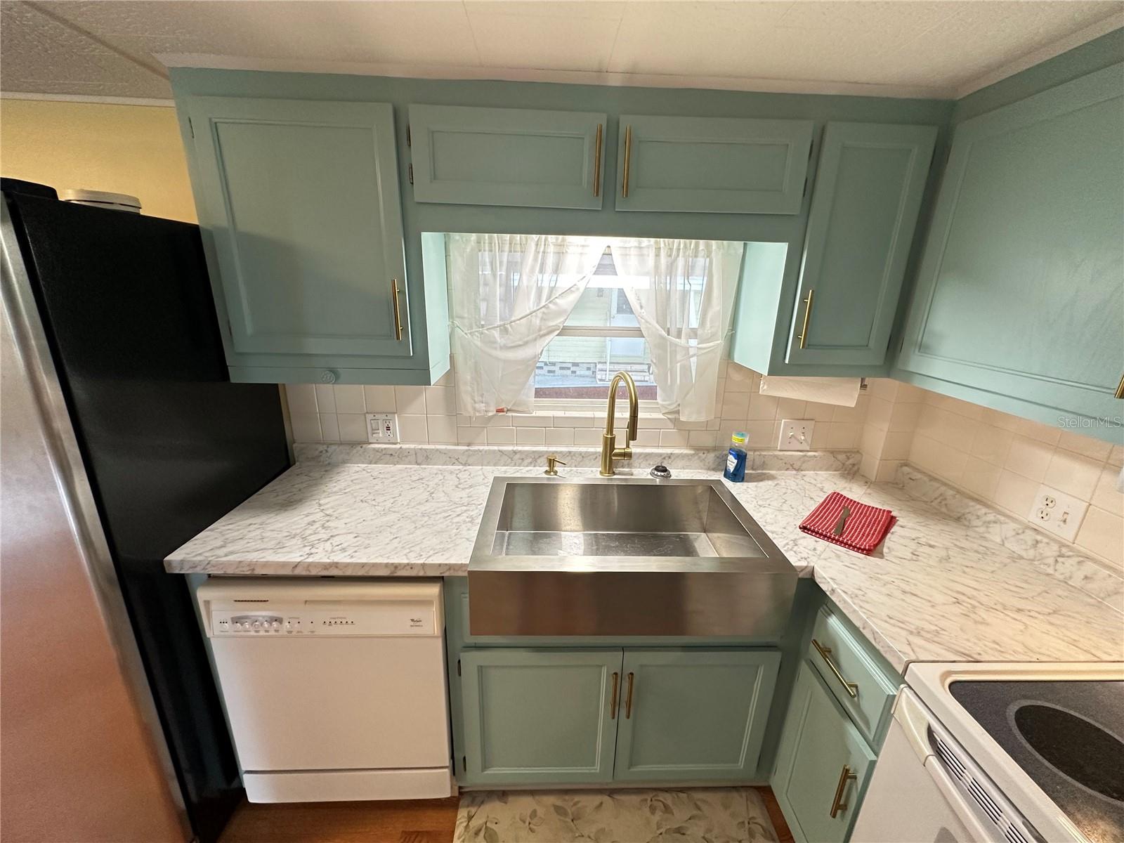 Image 13 of 29 For 4358 72nd Street N 84