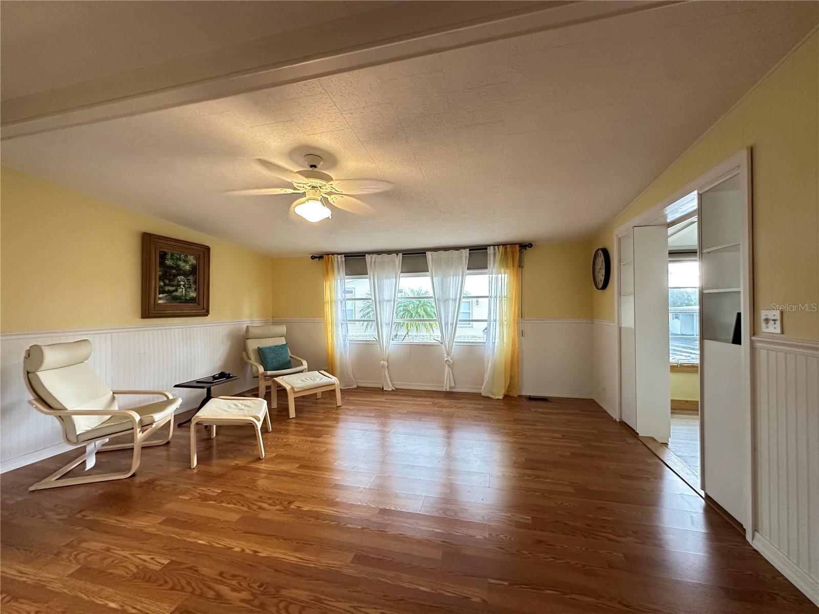 Image 4 of 29 For 4358 72nd Street N 84