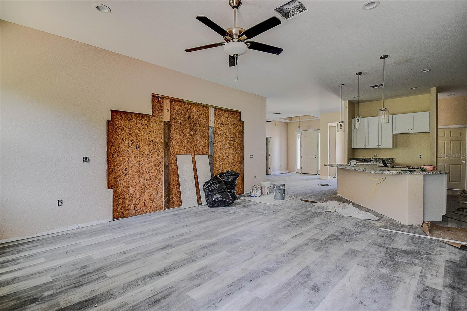 Image 14 of 41 For 6320 Woodhaven Drive
