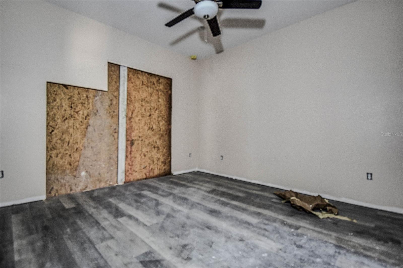 Image 15 of 41 For 6320 Woodhaven Drive