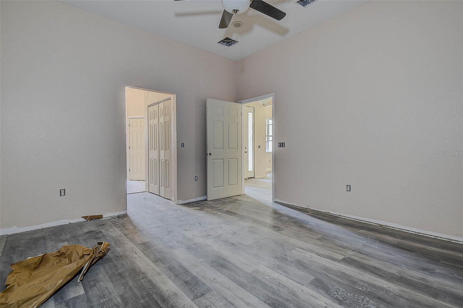 Image 16 of 41 For 6320 Woodhaven Drive