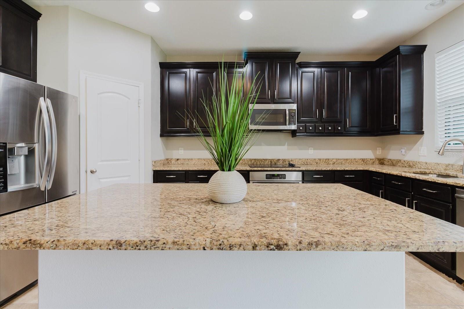 Image 14 of 70 For 1389 Heritage Landings Drive