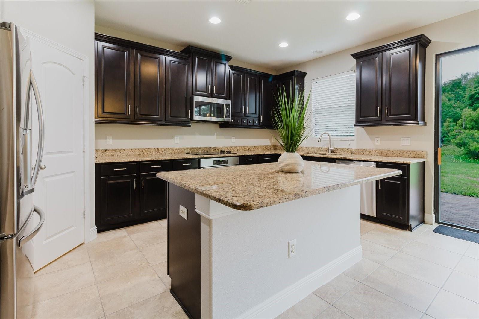 Image 15 of 70 For 1389 Heritage Landings Drive