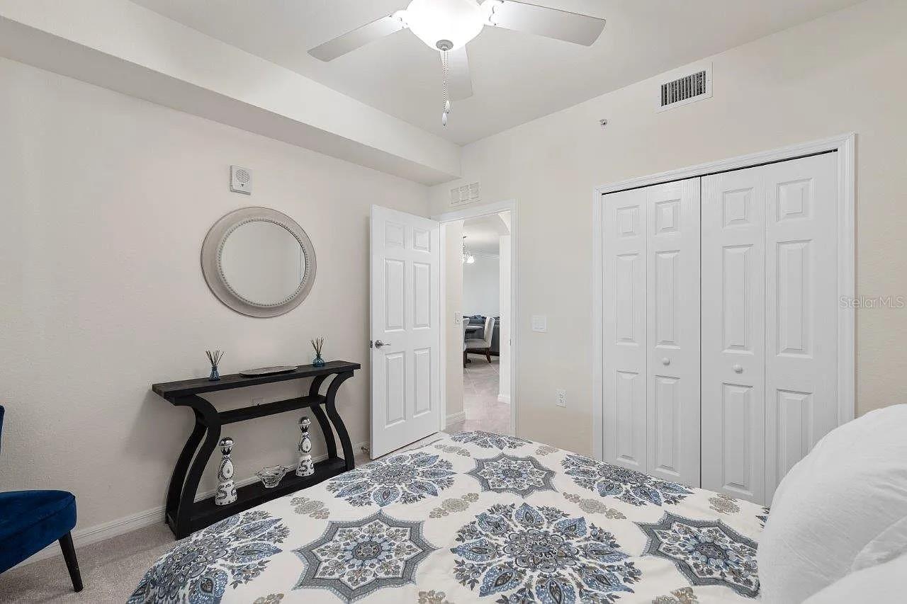 Image 23 of 55 For 17724 Gawthrop Drive 204