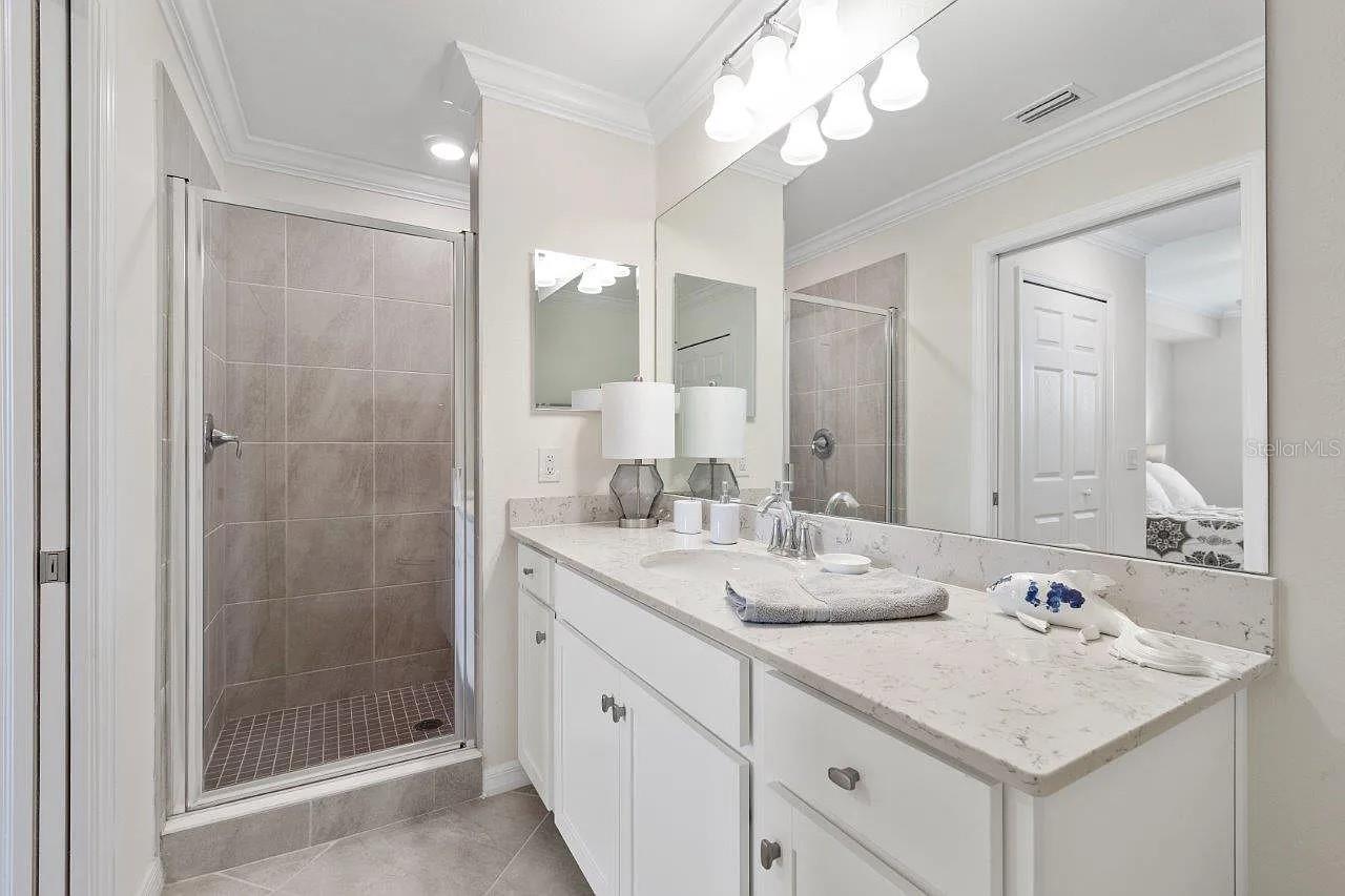 Image 29 of 55 For 17724 Gawthrop Drive 204