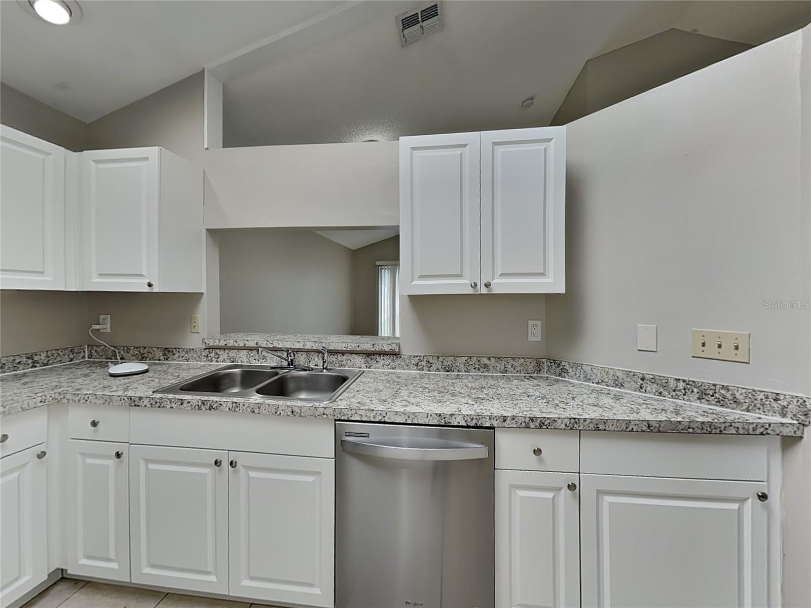 Image 5 of 17 For 4210 38th Street W