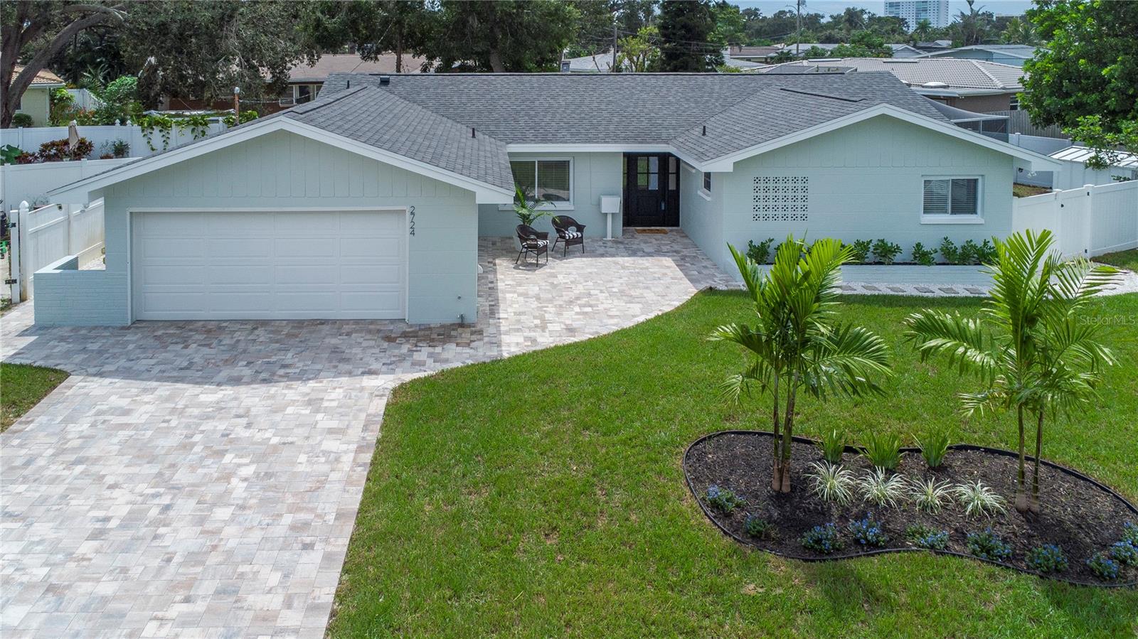 Image 2 of 50 For 2724 66th Terrace S