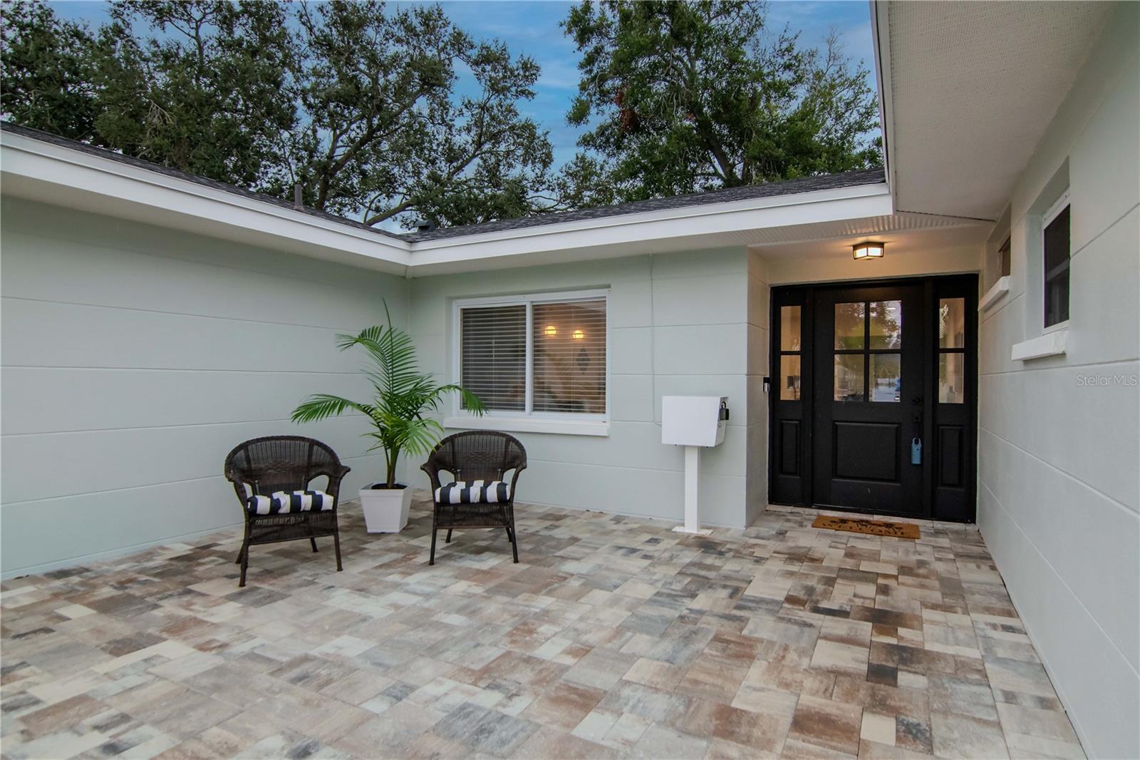 Image 3 of 50 For 2724 66th Terrace S