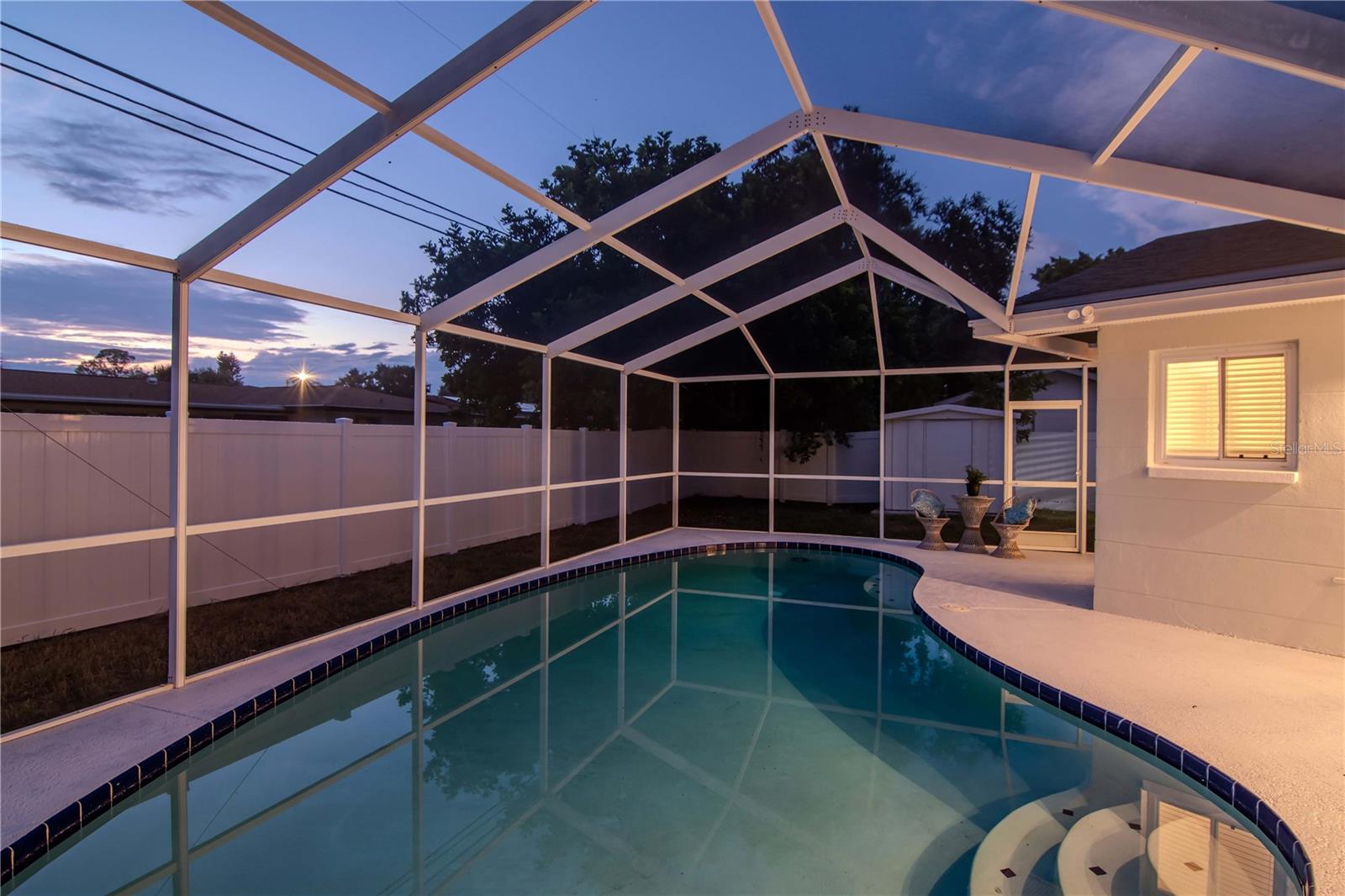 Image 35 of 50 For 2724 66th Terrace S