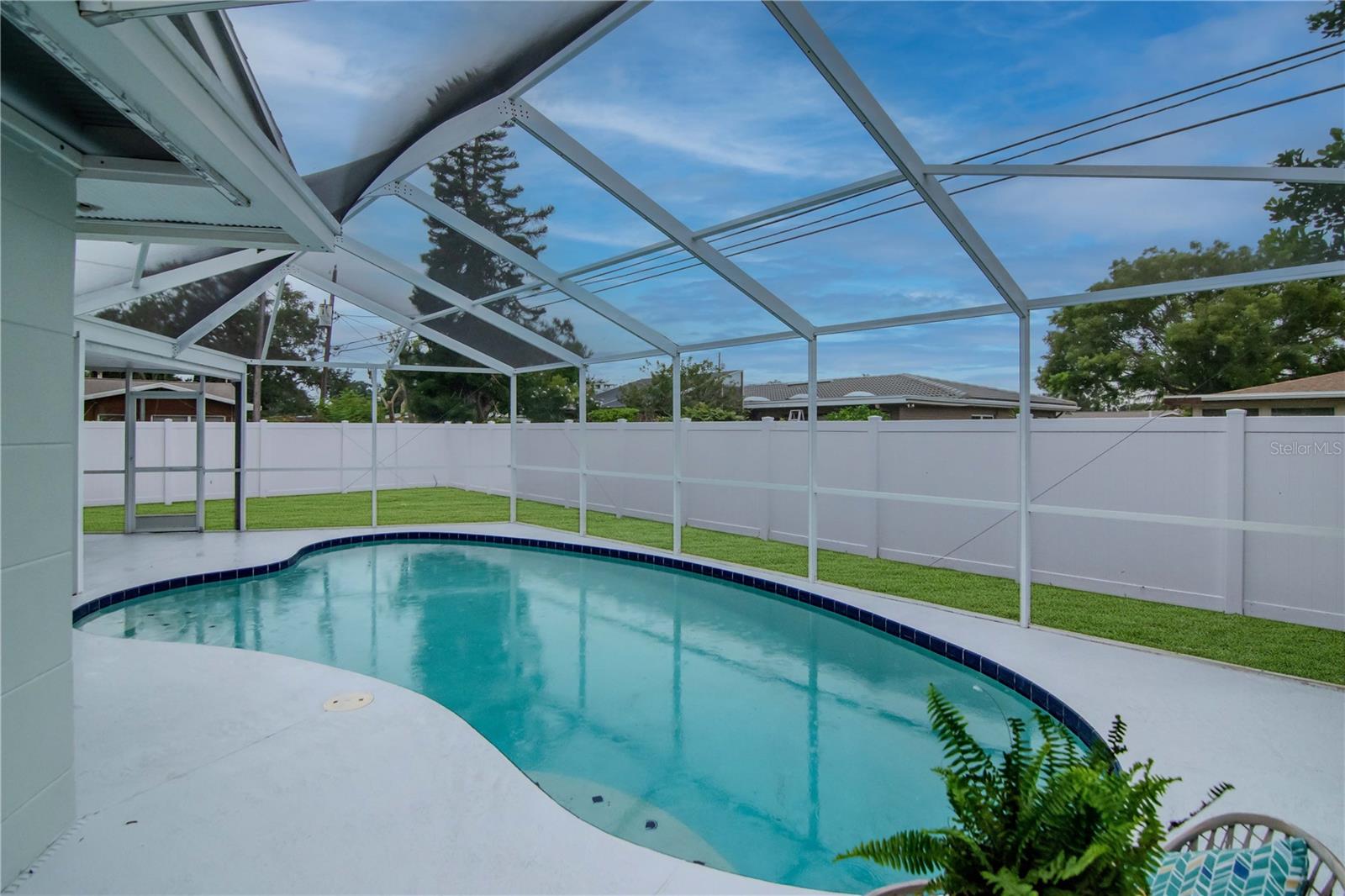 Image 39 of 50 For 2724 66th Terrace S