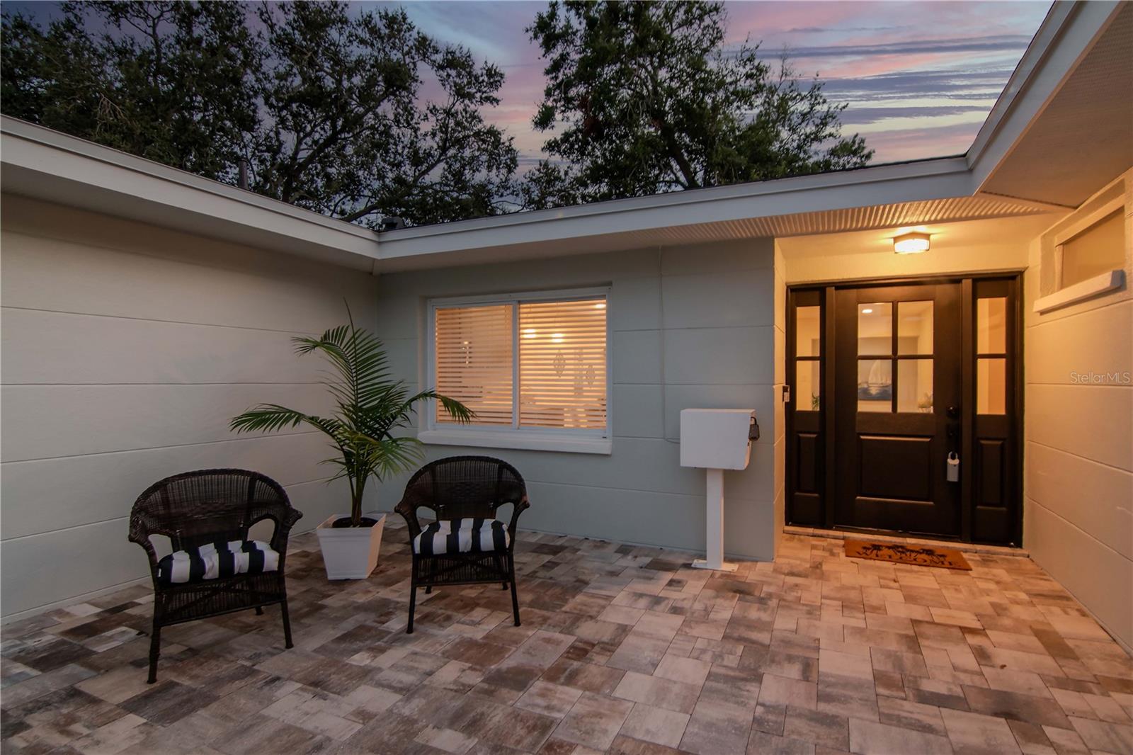Image 4 of 50 For 2724 66th Terrace S