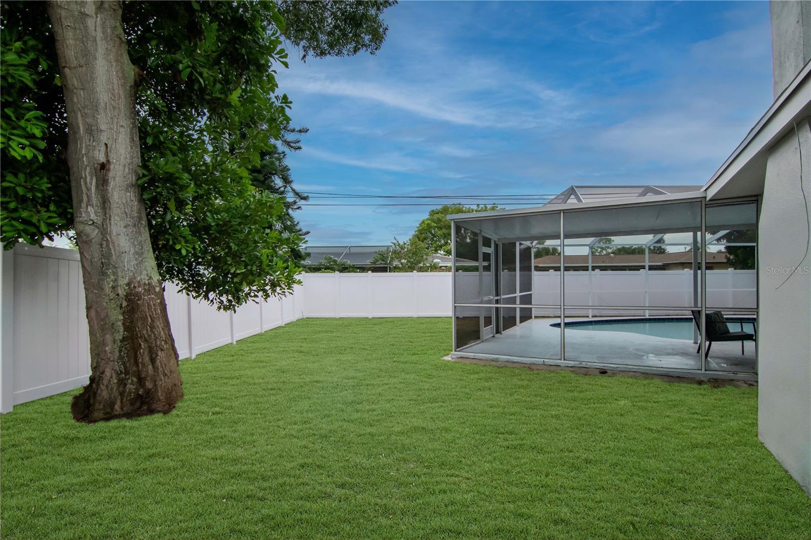 Image 42 of 50 For 2724 66th Terrace S