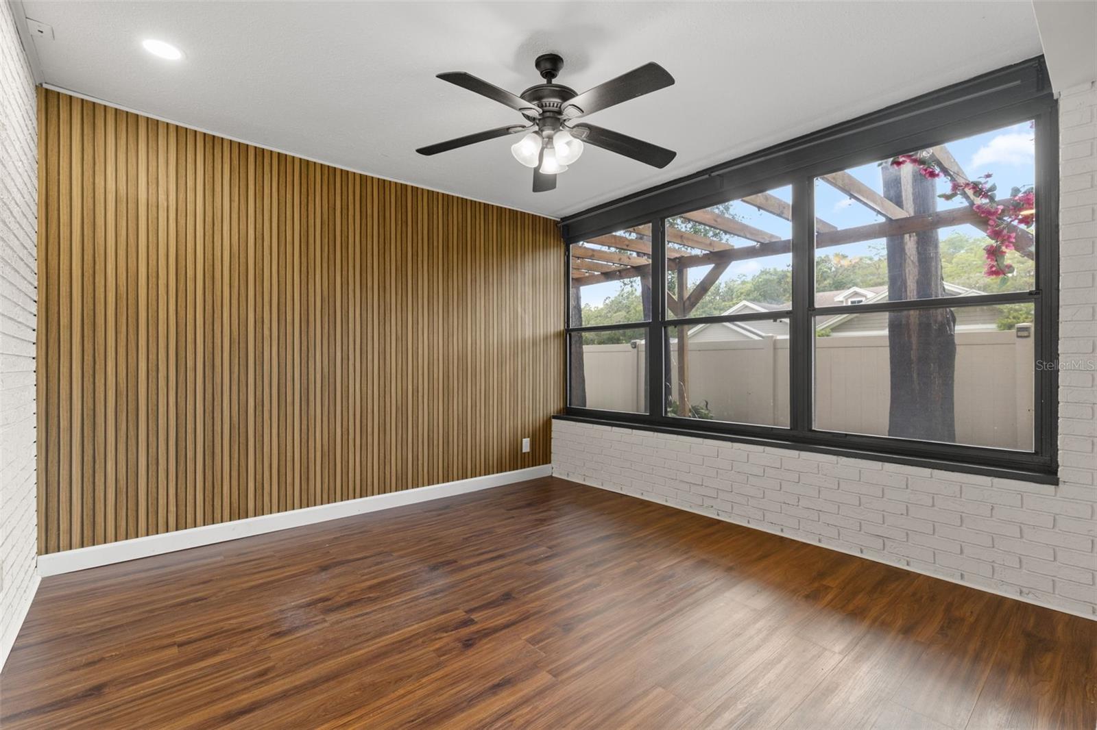 Image 31 of 38 For 16208 Armistead Lane