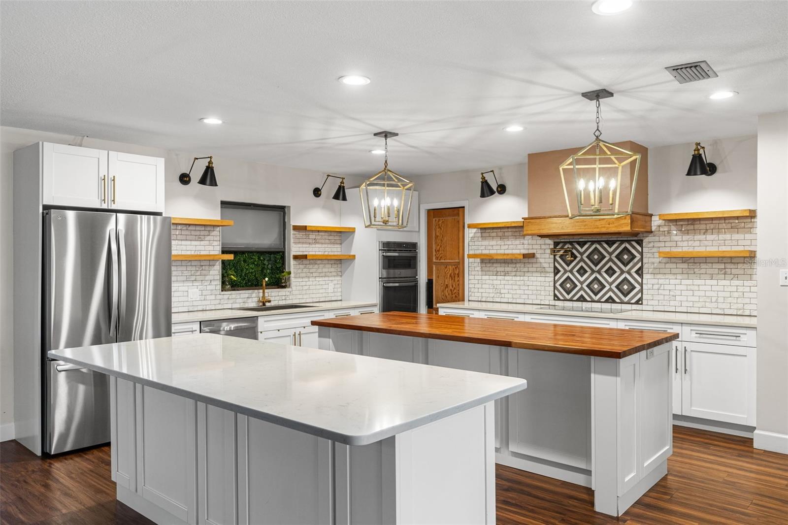 Image 4 of 38 For 16208 Armistead Lane