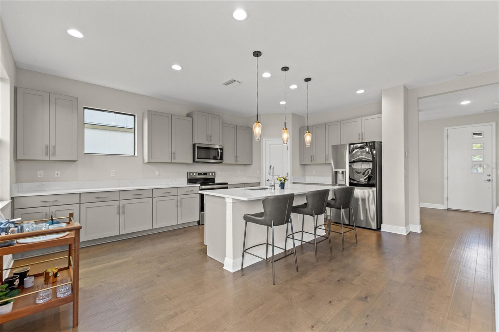 Image 10 of 38 For 4123 La Salle Street