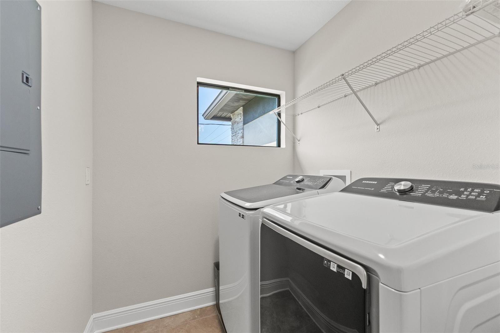 Image 34 of 38 For 4123 La Salle Street