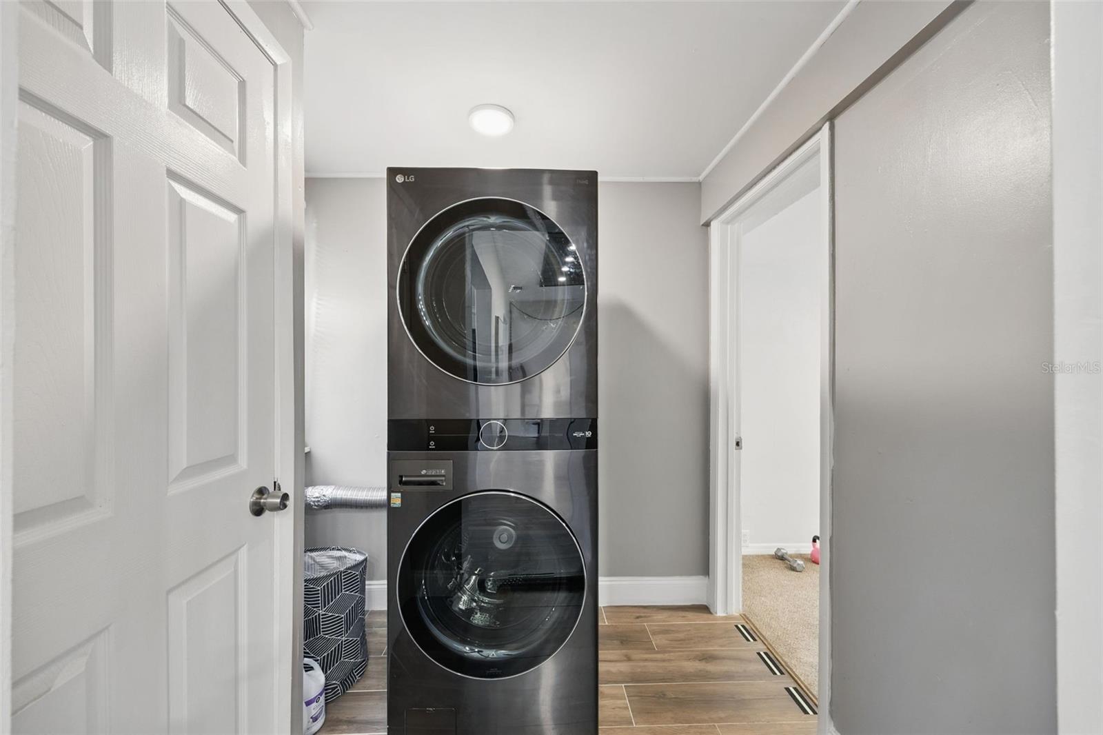 Image 21 of 40 For 2301 46th Street S