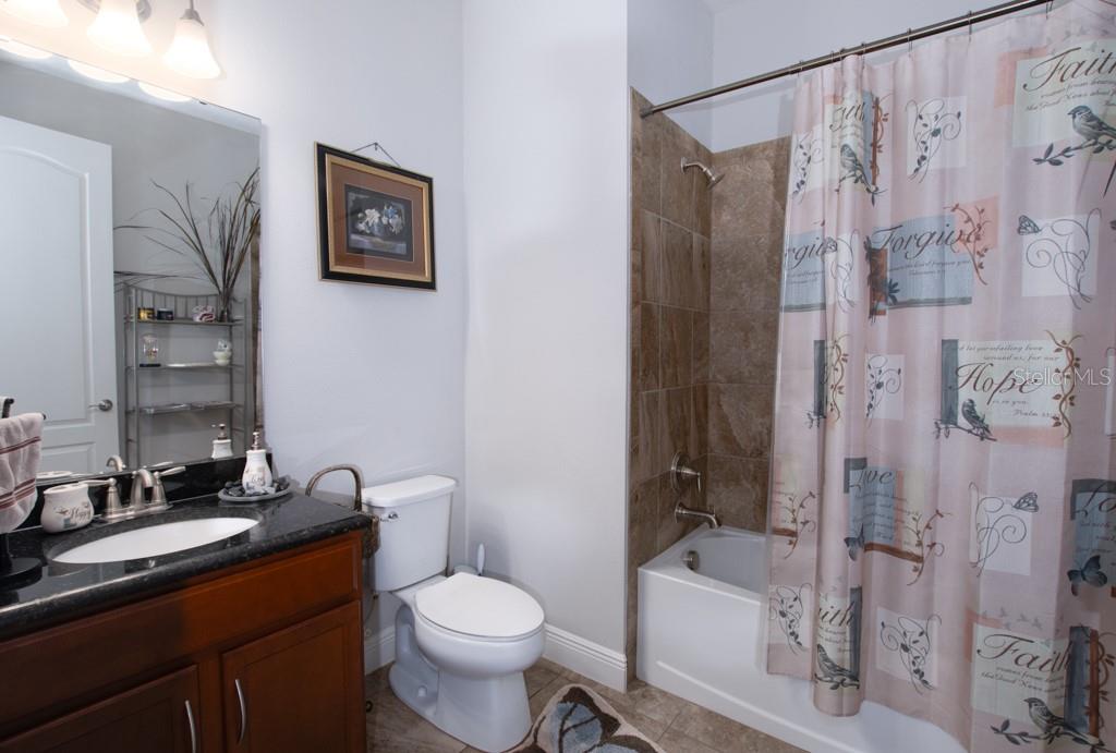 Image 11 of 38 For 8206 Summer Brook Court
