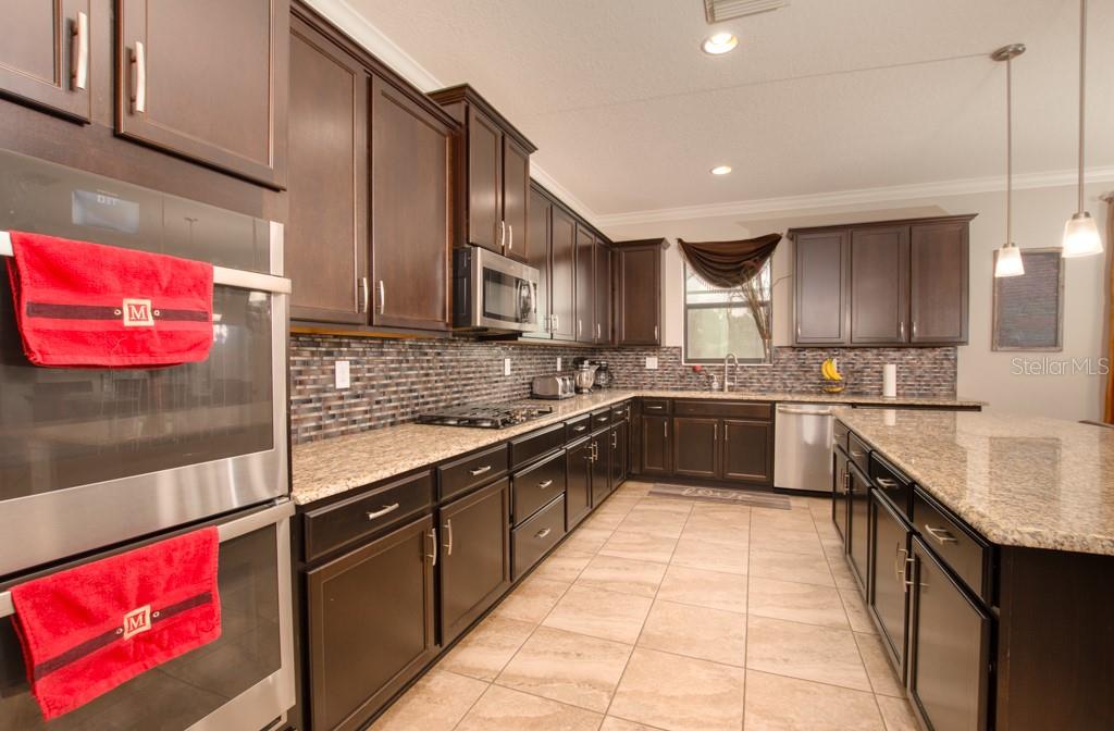 Image 7 of 38 For 8206 Summer Brook Court