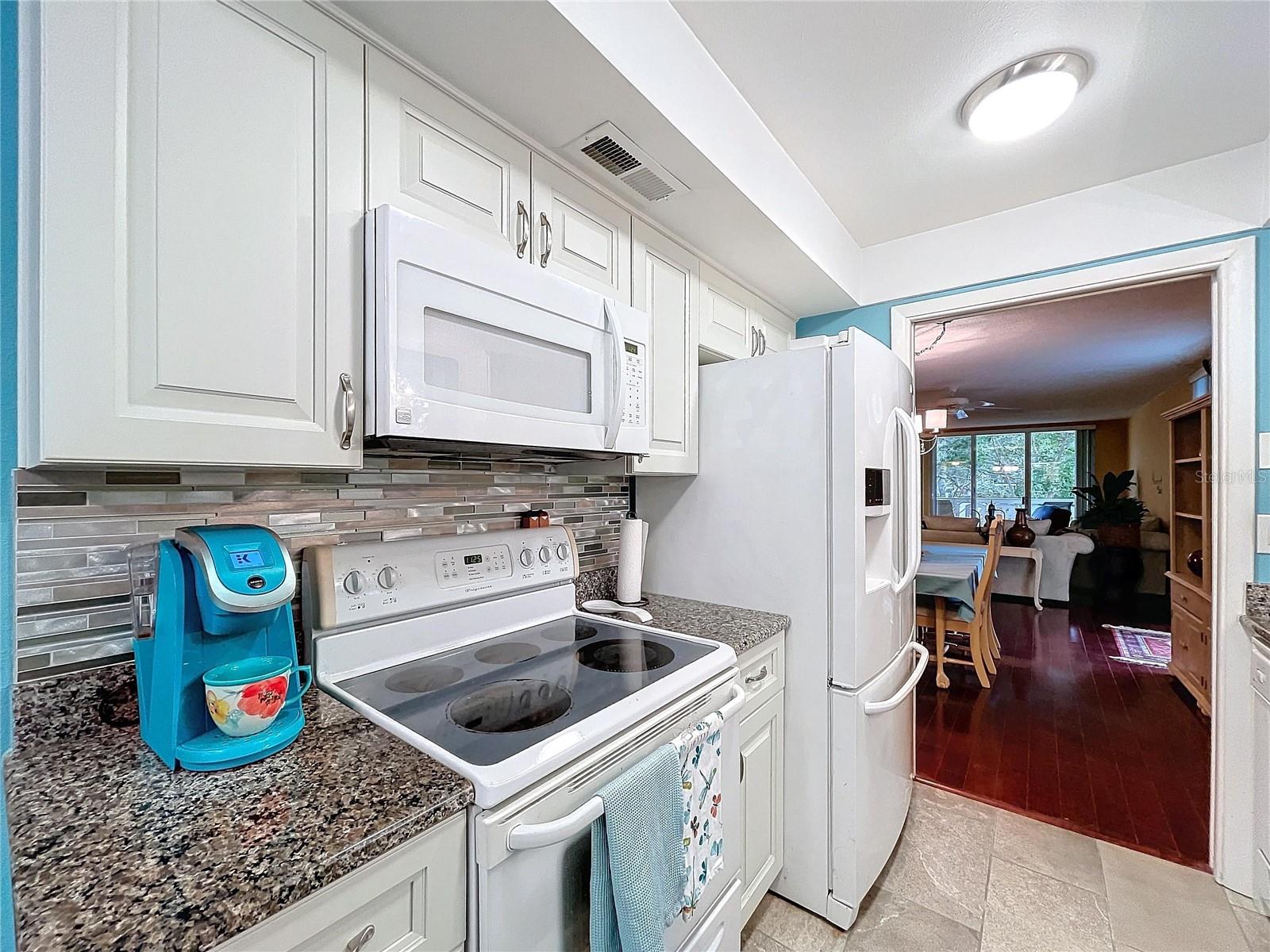 Image 21 of 30 For 1012 Pearce Drive 211