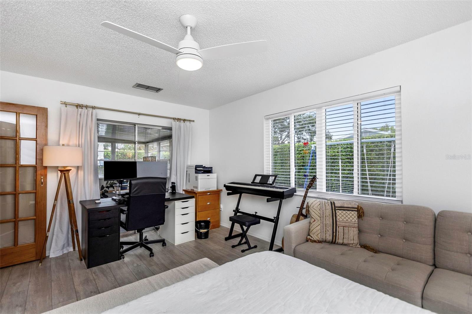 Image 32 of 69 For 11323 79th Avenue