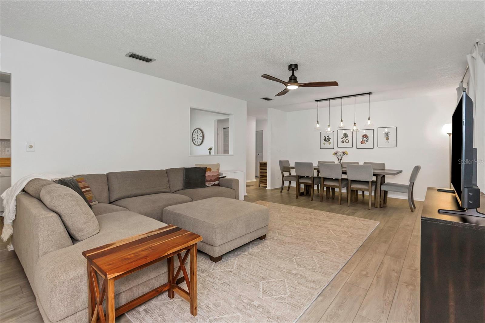Image 9 of 69 For 11323 79th Avenue