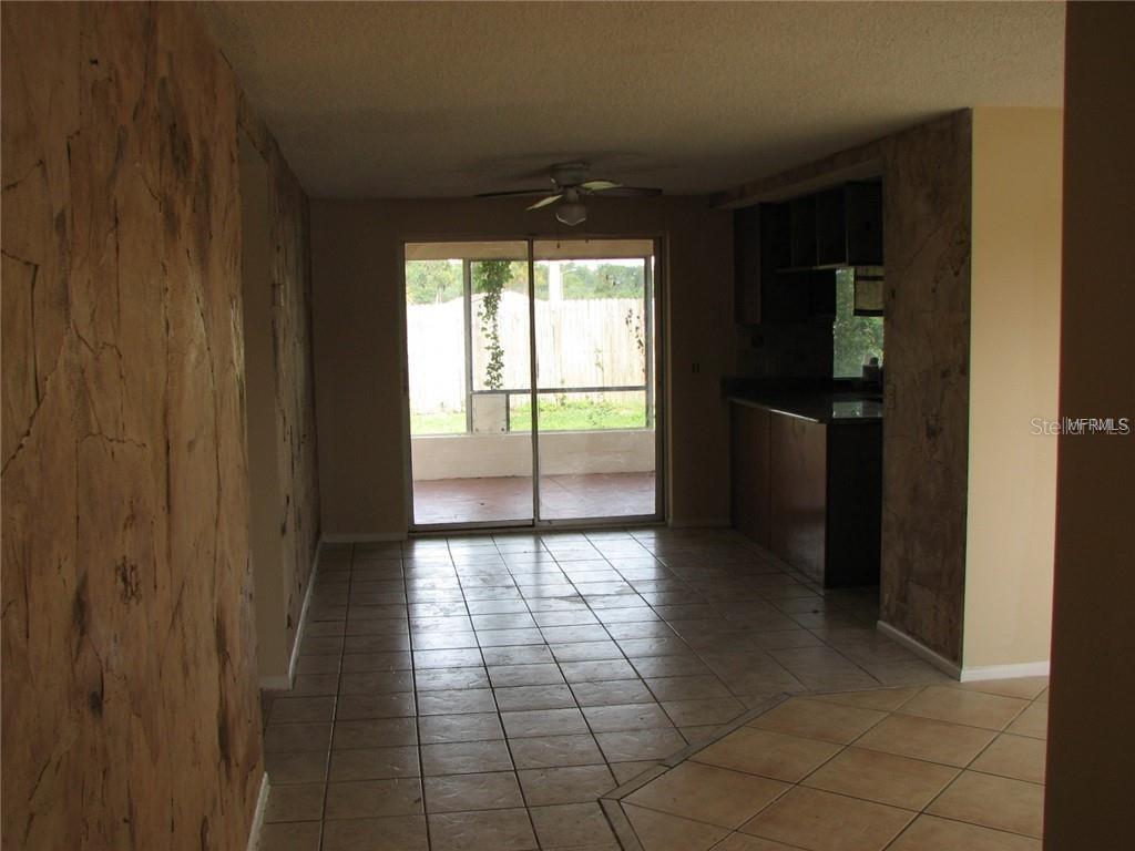 Image 3 of 7 For 9831 Lamantin Drive