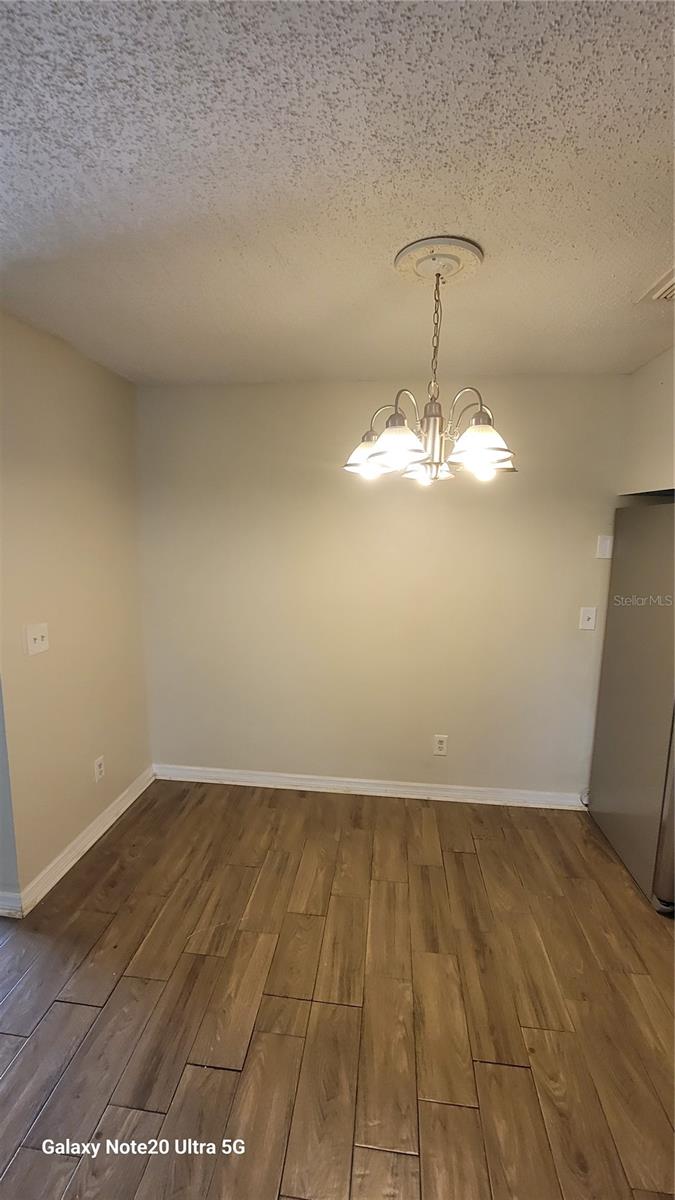 Image 6 of 12 For 640 Golden Raintree Place