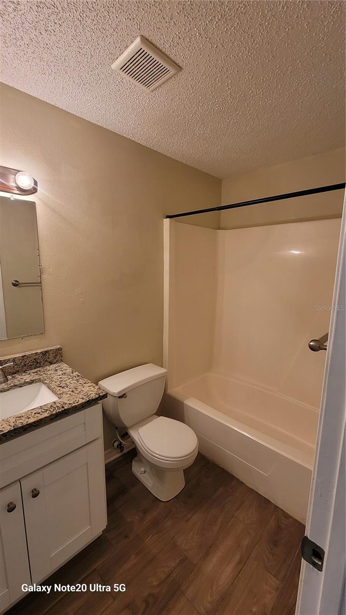 Image 7 of 12 For 640 Golden Raintree Place