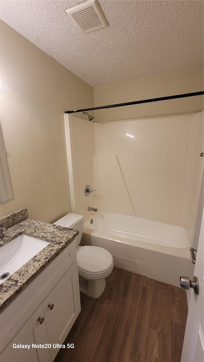 Image 9 of 12 For 640 Golden Raintree Place